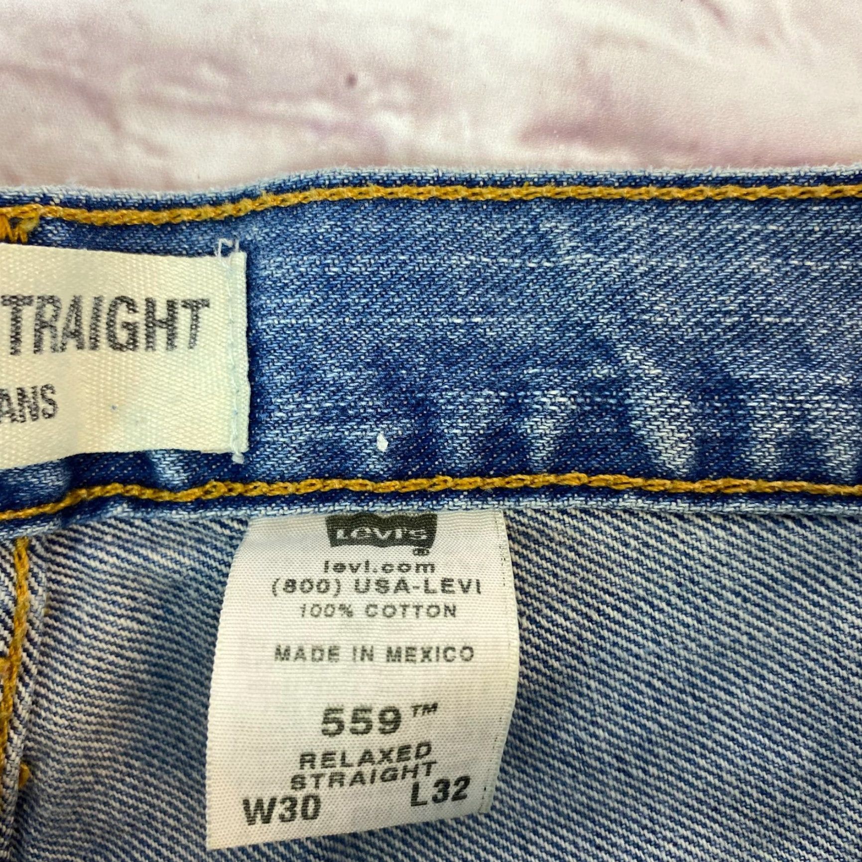 Levi's VINTAGE Levis 559 Relaxed Bermuda Jean Shorts Mens W30 Medium Blue 90s Outdoor 5-Pocket Design Zipper Button 3 in Inseam Denim Cotton Slim? Size US 30 / EU 46 - 3 Thumbnail
