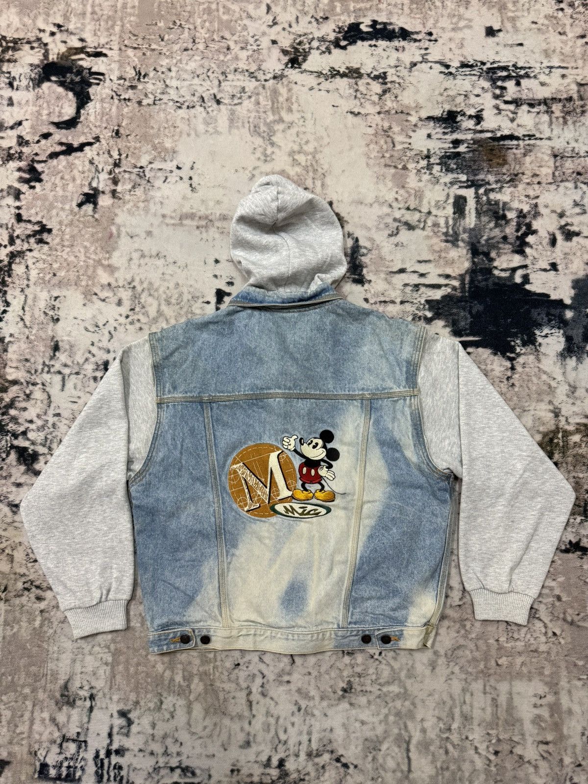 Disney Vintage Disney Store Denim Trucker Jacket Hoodie Size US L / EU 52-54 / 3 - 8 Thumbnail