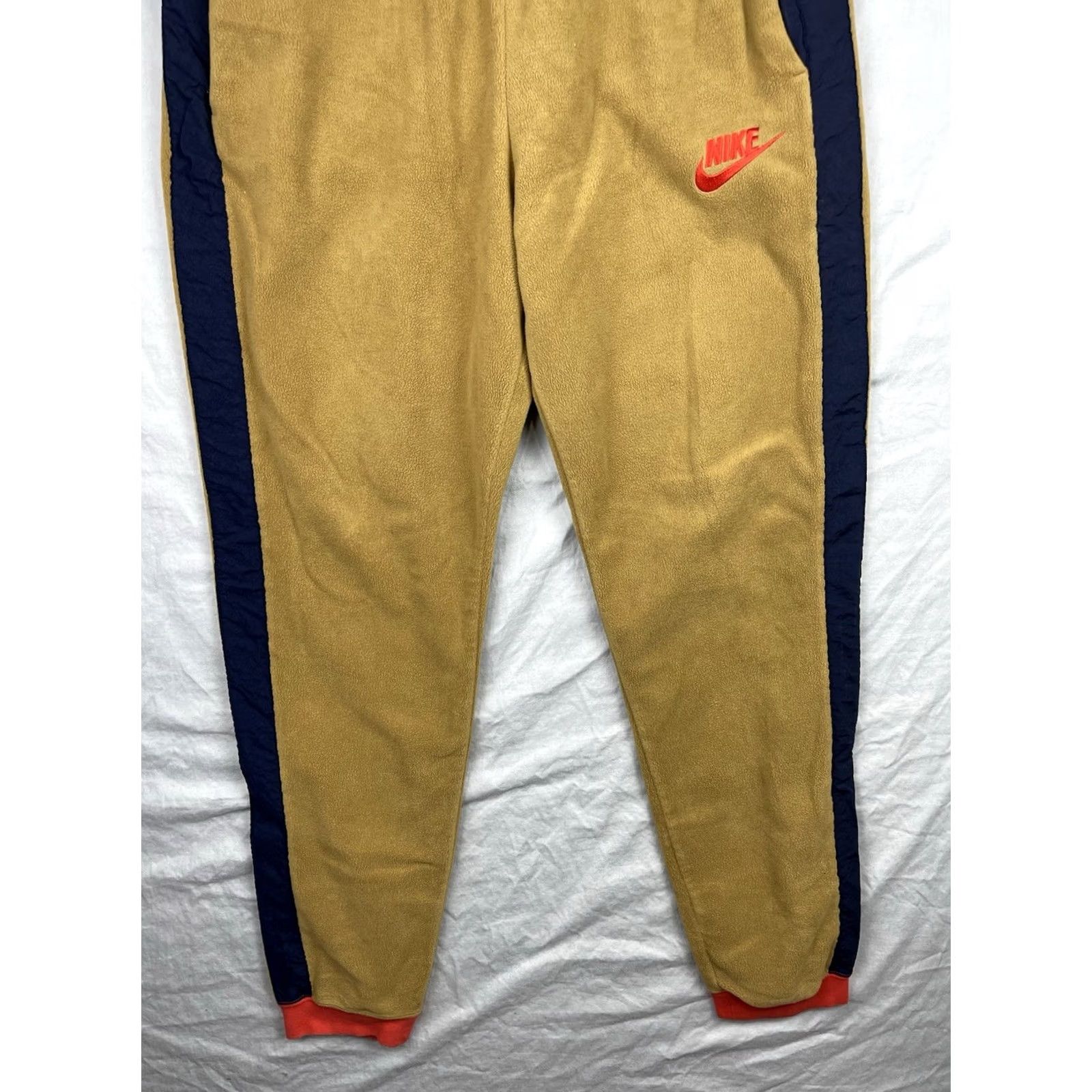 Nike Nike Pants Women L NSW Cuffed Fleece Sweatpants Joggers CJ4934-255 Brown Size 30" / US 8 / IT 44 - 3 Thumbnail
