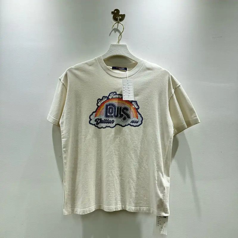 Louis Vuitton Louis Vuitton Men's White Cotton T-Shirt 0089 Size US S / EU 44-46 / 1 - 1 Thumbnail