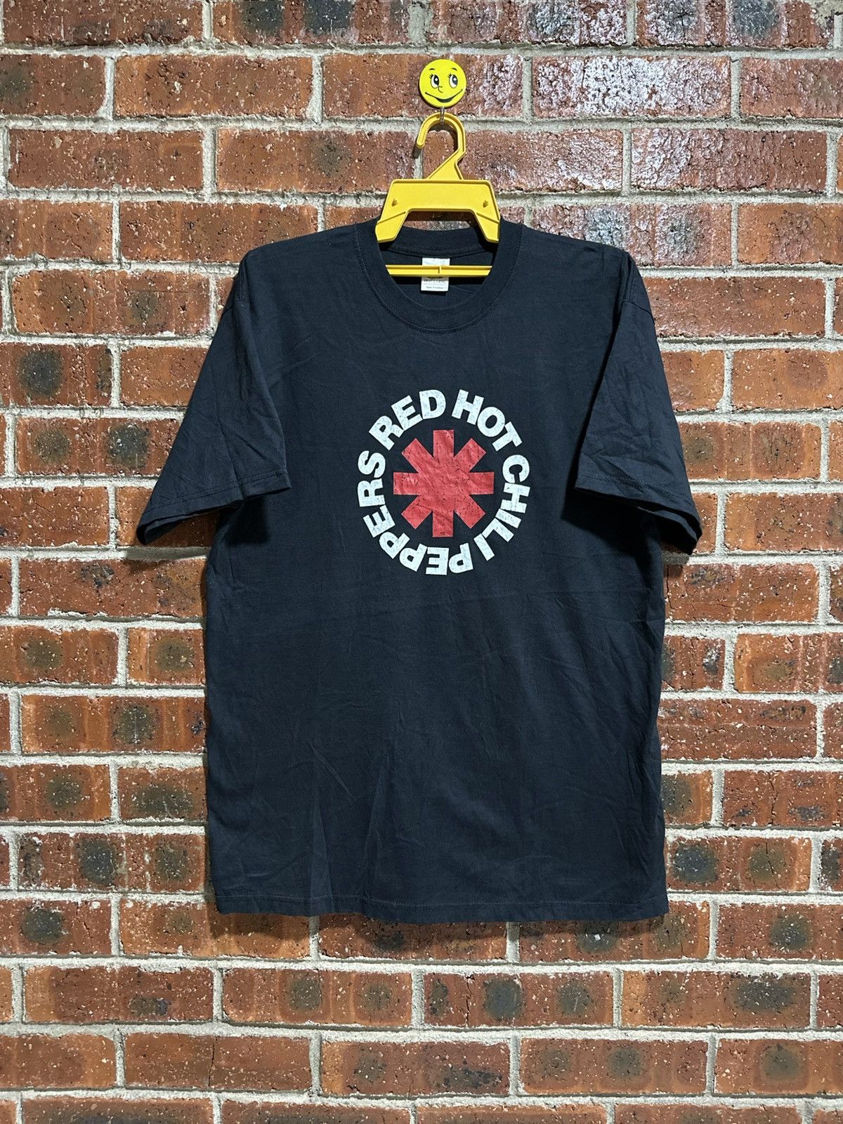 Band Tees × Fruit Of The Loom × Vintage Vintage Red Hot Chili Peppers Faded Tee Size US L / EU 52-54 / 3 - 1 Thumbnail