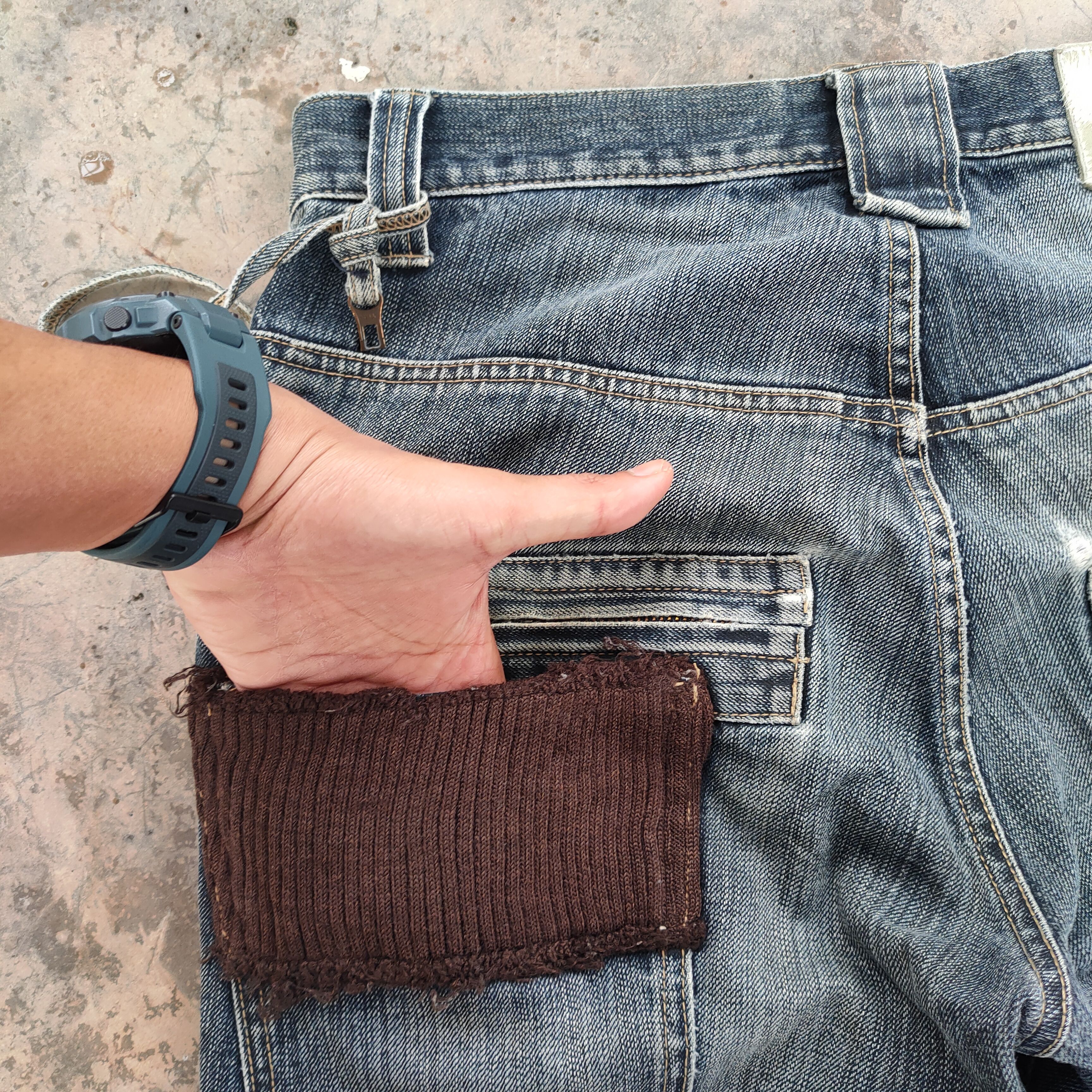 PPFM Vtg PPFM BONDAGE FADED RIPPED DENIM JEAN PANTS Size US 33 - 14 Thumbnail