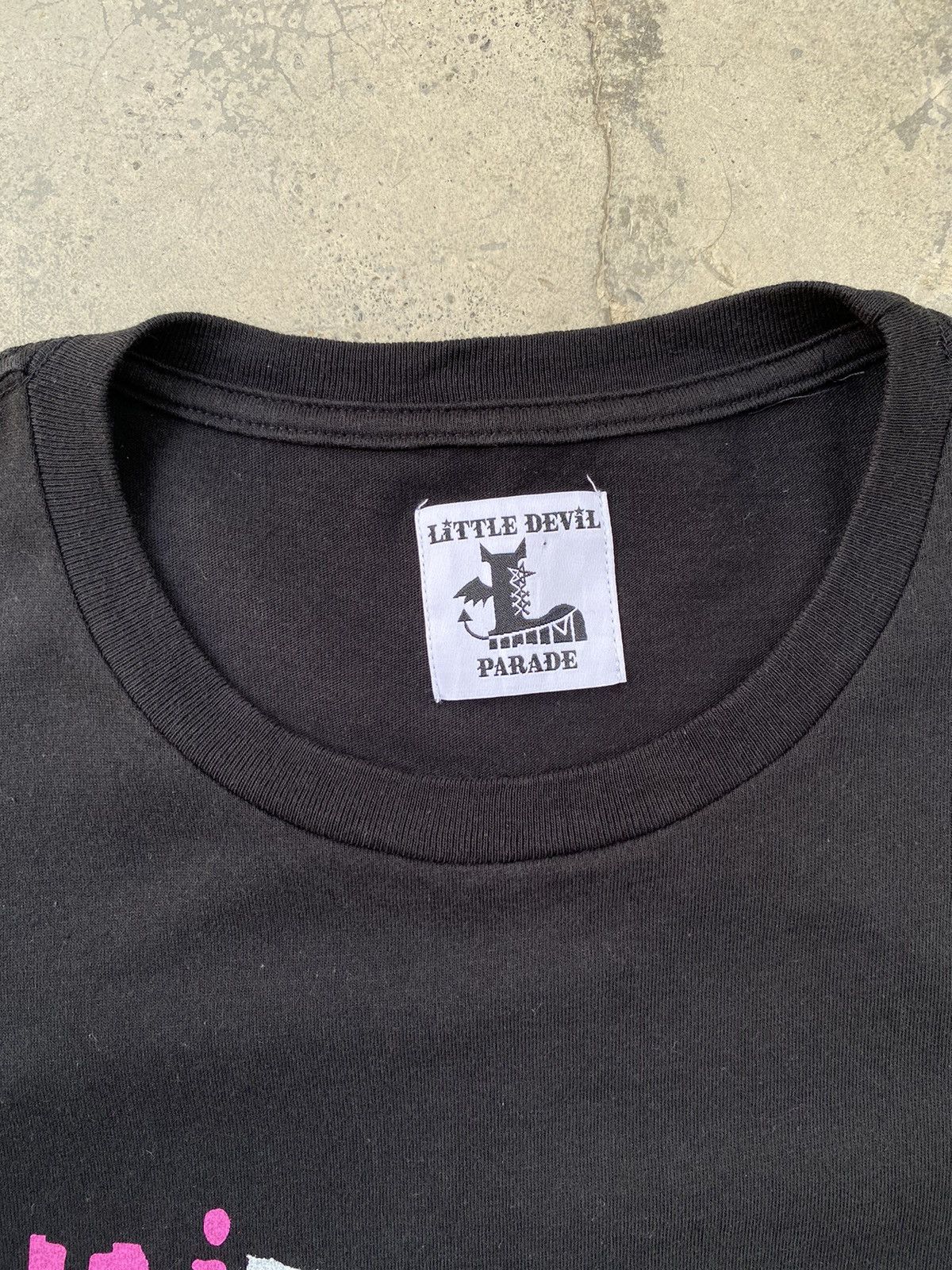 Band Tees Sick🔥Vintage Thrashed Lisa Little Devil Parade Punk Tees Size US XL / EU 56 / 4 - 13 Thumbnail