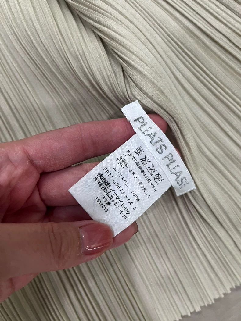 Issey Miyake Issey Miyake size:3 A white pleated cardigan Size XS / US 0-2 / IT 36-38 - 5 Thumbnail