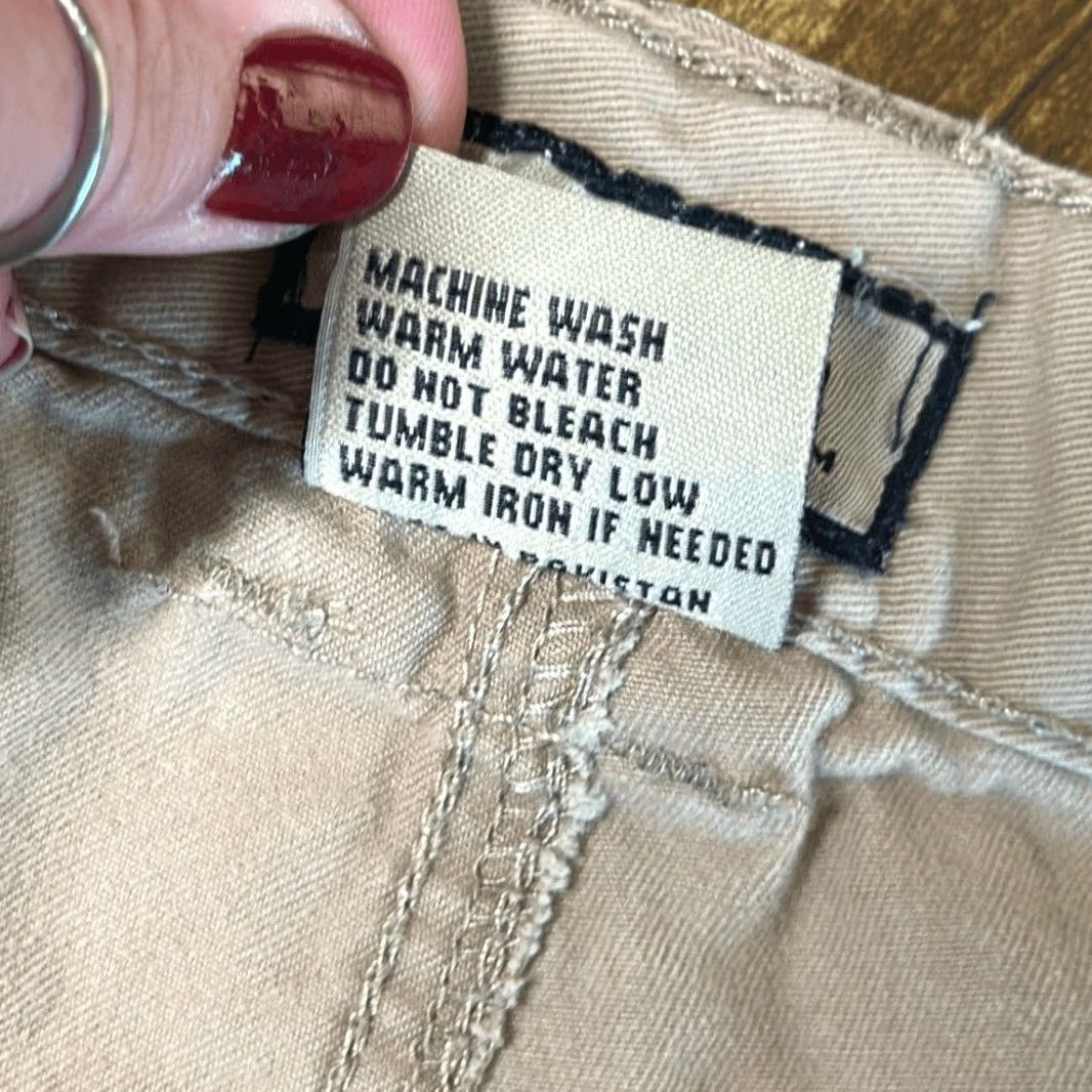 Vintage Talos Cargo Shorts Mens 38 Hiking Outdoor Camping Elastic Waist Tan Blue Cargo Men 38 Tan Blue Damaged Front Pocket Size US 38 / EU 54 - 7 Thumbnail
