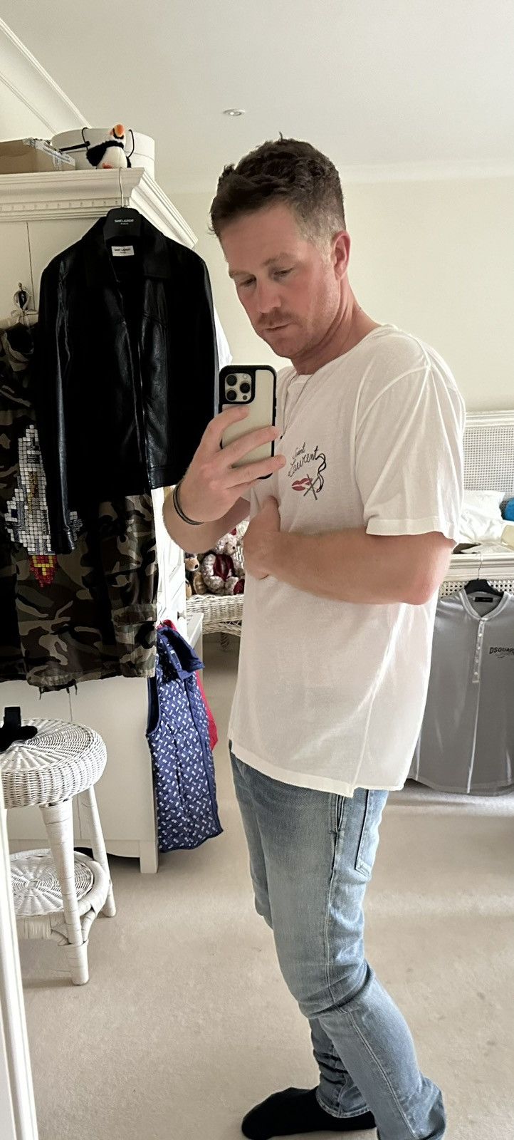 Saint Laurent Paris SS18 Saint Laurent white no smoking lips t shirt L Size US L / EU 52-54 / 3 - 4 Thumbnail