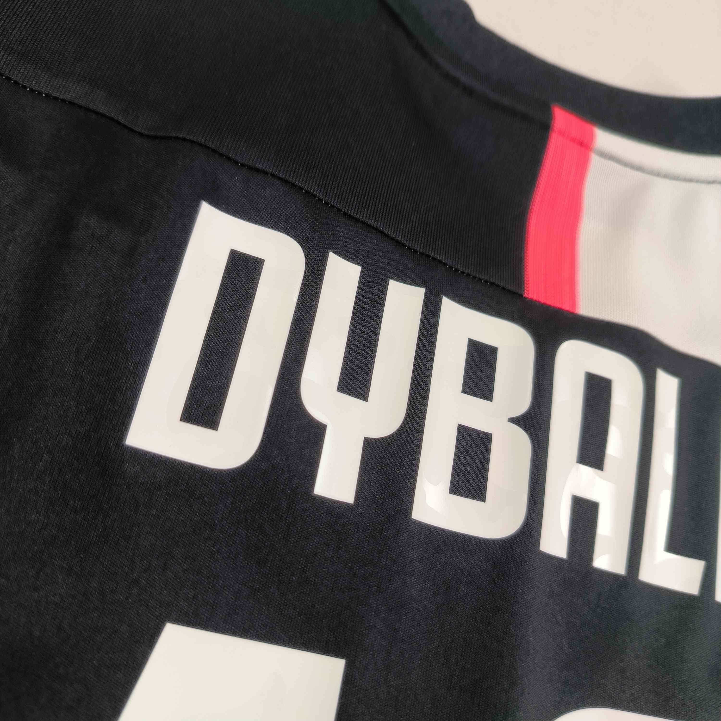 Adidas NEW Juventus 2019-20 Adidas home Dybala football jersey XL Size US XL / EU 56 / 4 - 11 Thumbnail