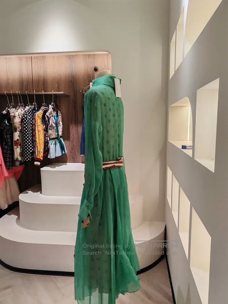 Fendi Fendi Dress, made of green silk fabric Size XS / US 0-2 / IT 36-38 - 8 Thumbnail