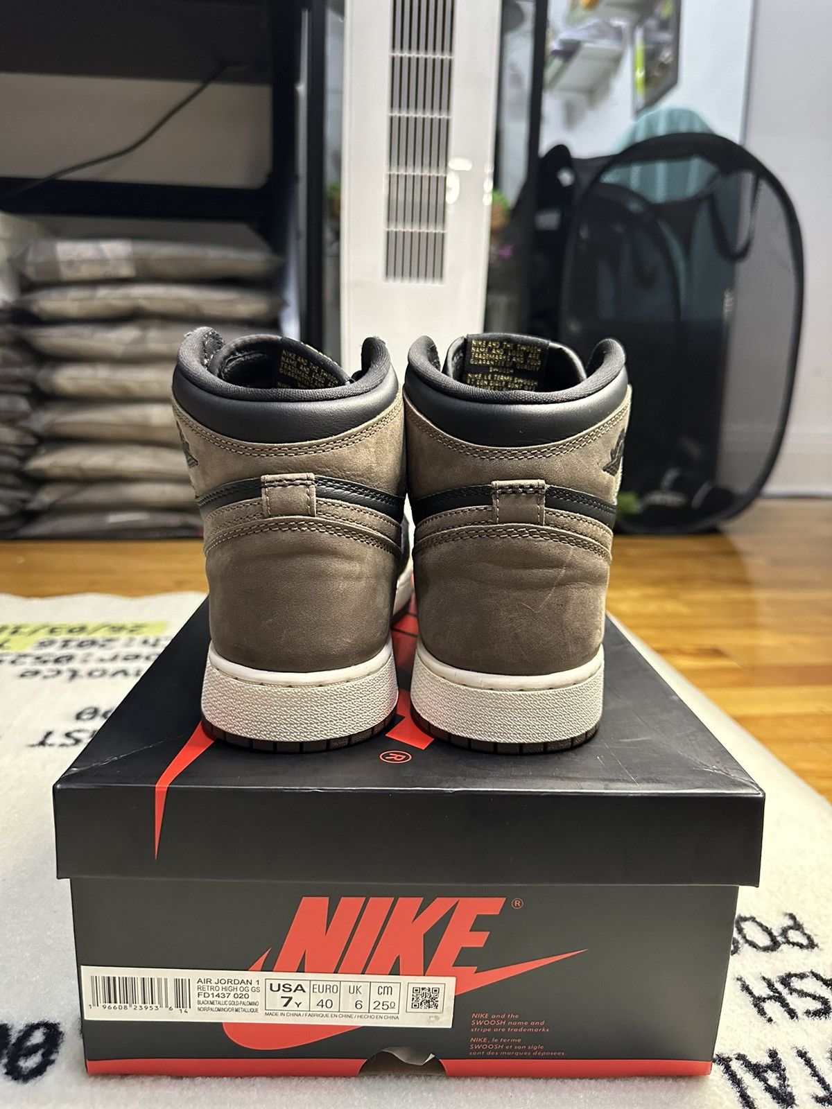 Jordan Brand × Nike Jordan 1 Retro High OG Palomino (GS) Size US 7 / EU 40 - 4 Thumbnail