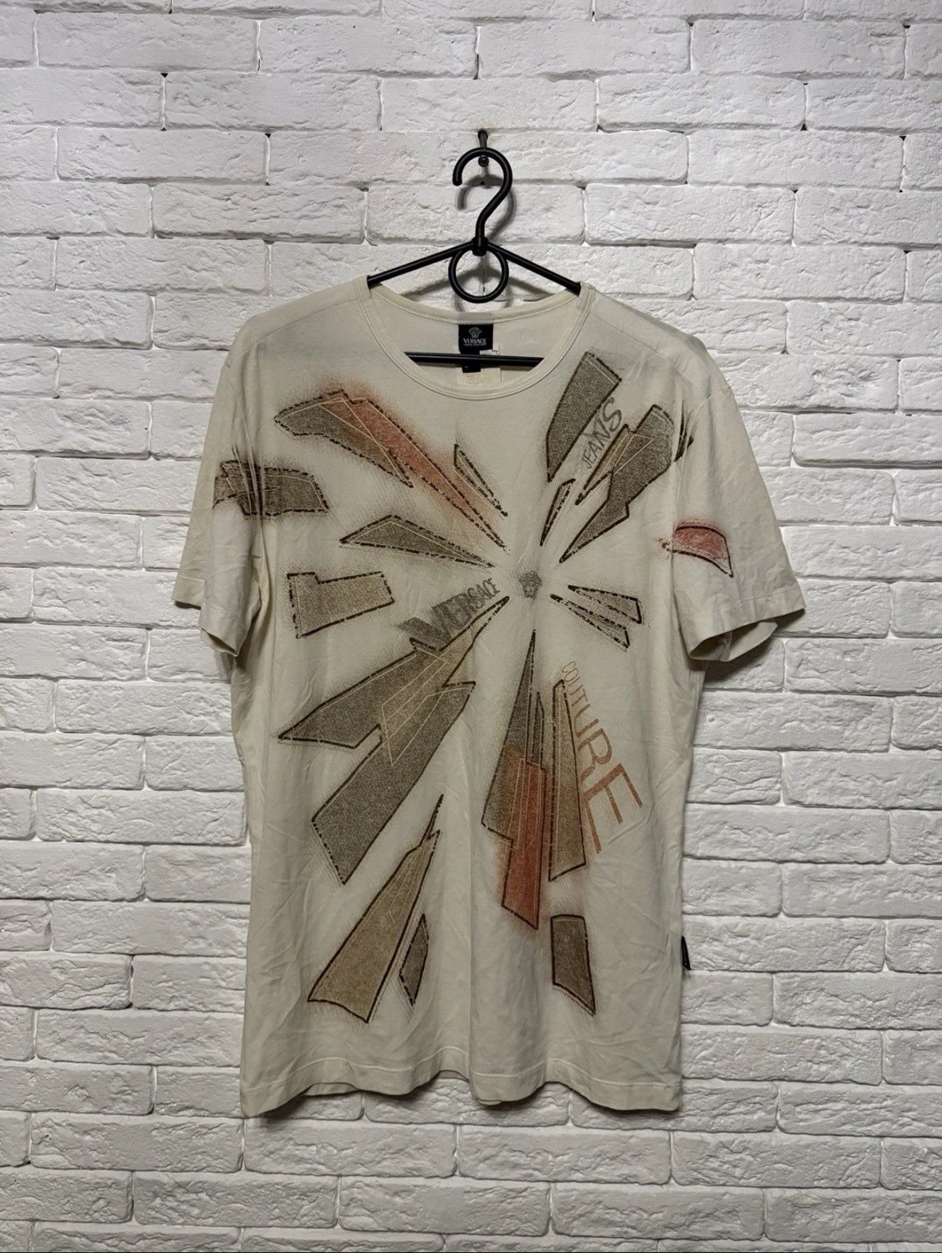 Versace Jeans Couture Vintage Versace Jeans Couture T-shirt Y2K Print Medusa Size US L / EU 52-54 / 3 - 1 Thumbnail