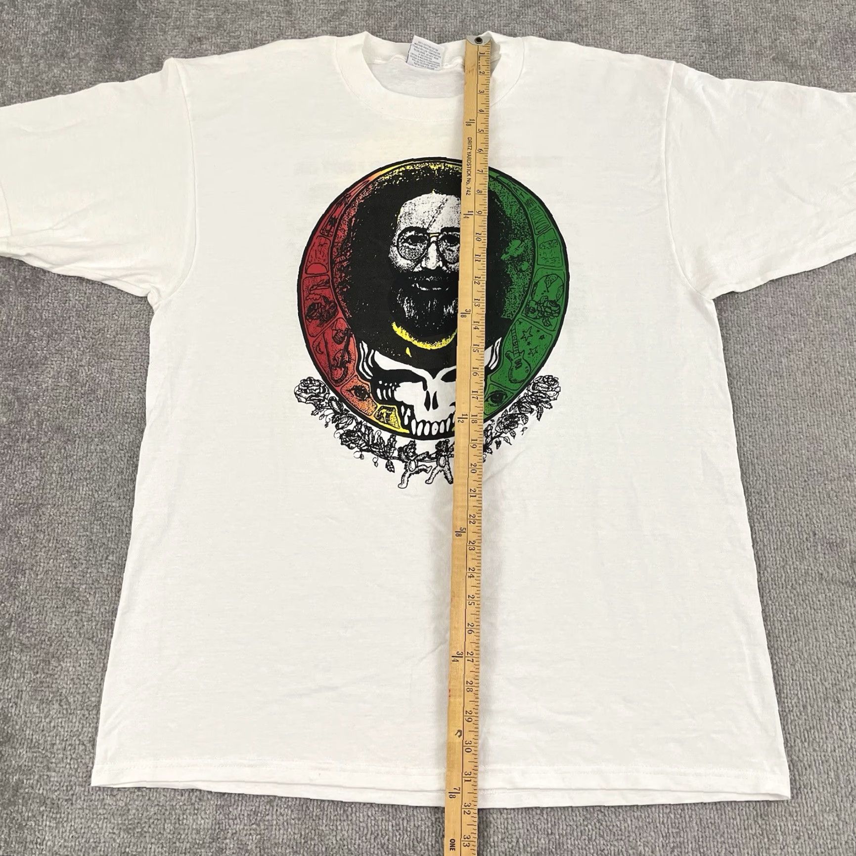 Gildan VINTAGE Grateful Dead Shirt Mens XL 1995 Bus Came By Graphic Tee Jerry Garcia White Cotton Crew Neck Short Sleeve Graphic Print 90s Logo Mens Size US XL / EU 56 / 4 - 7 Thumbnail
