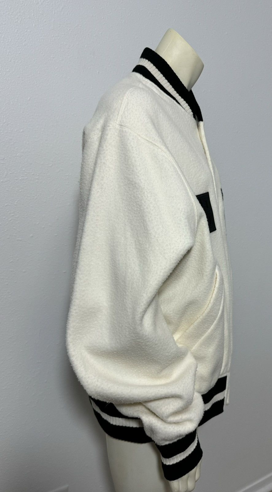 Givenchy NWT Givenchy Bomber Jacket in Cream Size US L / EU 52-54 / 3 - 3 Thumbnail