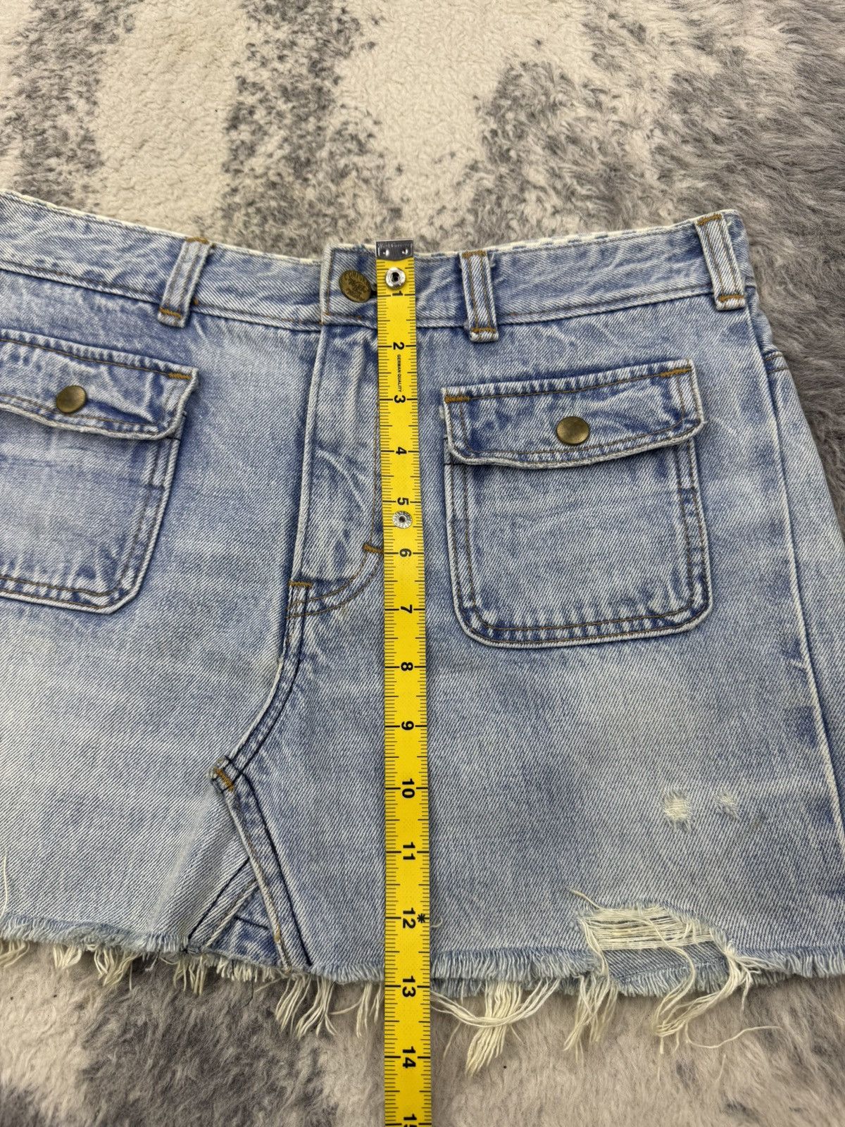Beauty Beast × Japanese Brand × Vintage Vintage RNA Inc. Distressed Denim Skirt Size 30" / US 8 / IT 44 - 14 Thumbnail