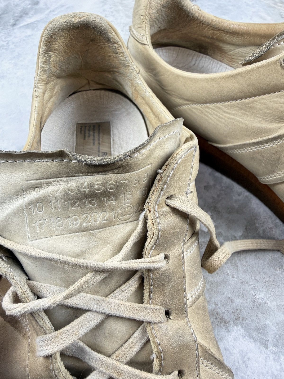 Maison Margiela Maison Margiela Vintage Dirty Beige Replica Gat Sneakers Size US 13 / EU 46 - 8 Thumbnail