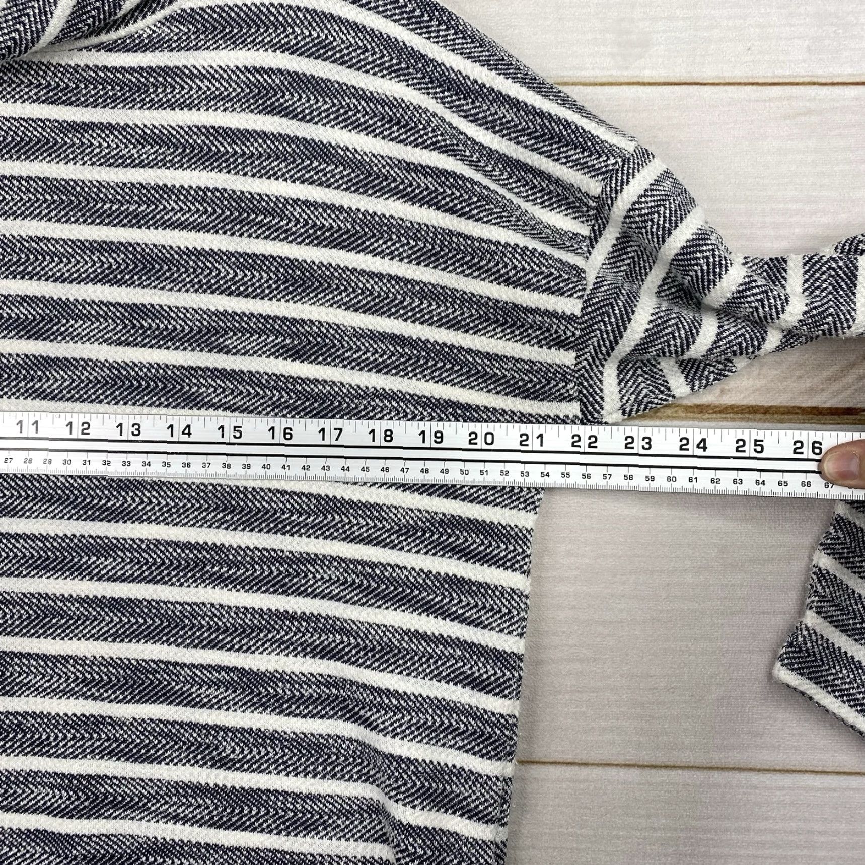 J.Crew VINTAGE J Crew Sweater Womens M Blue Stripe Turtleneck Pullover Knit Top Stretch Raglan Size M / US 6-8 / IT 42-44 - 3 Thumbnail
