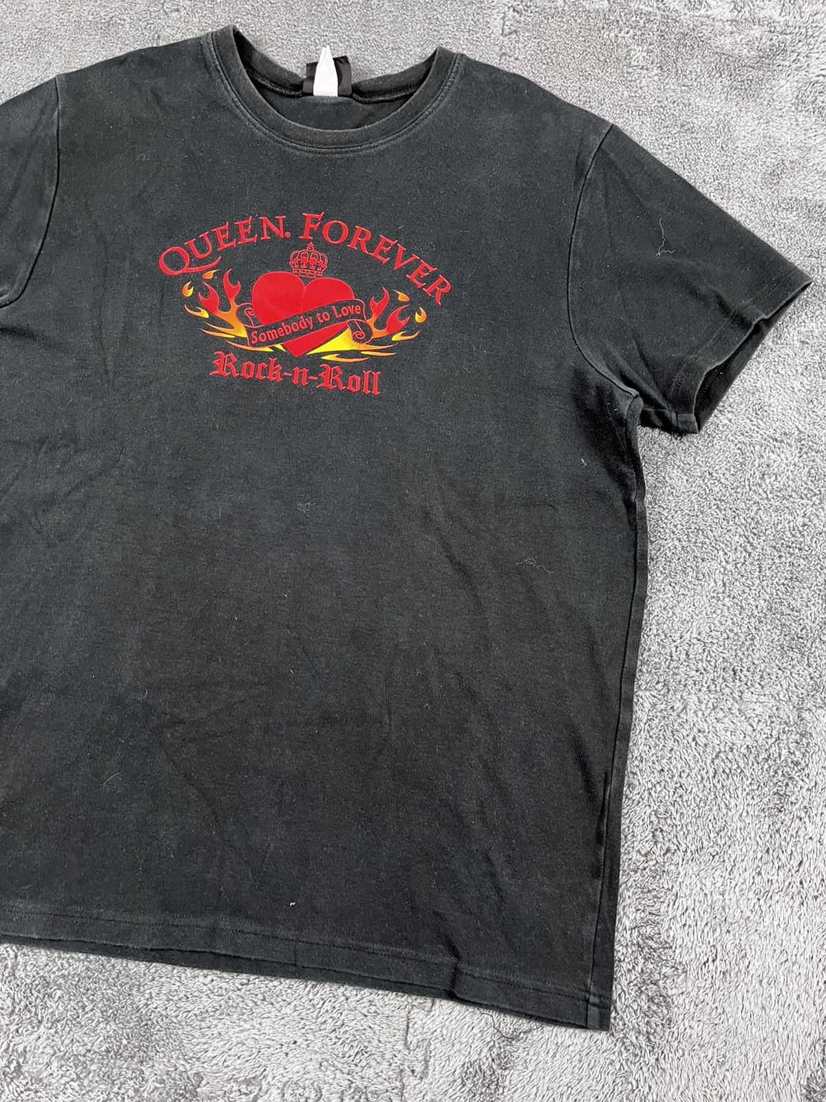 Band Tees Vintage Queen Forever Rock Faded Trashed Tee Big Logo Size US XL / EU 56 / 4 - 3 Thumbnail
