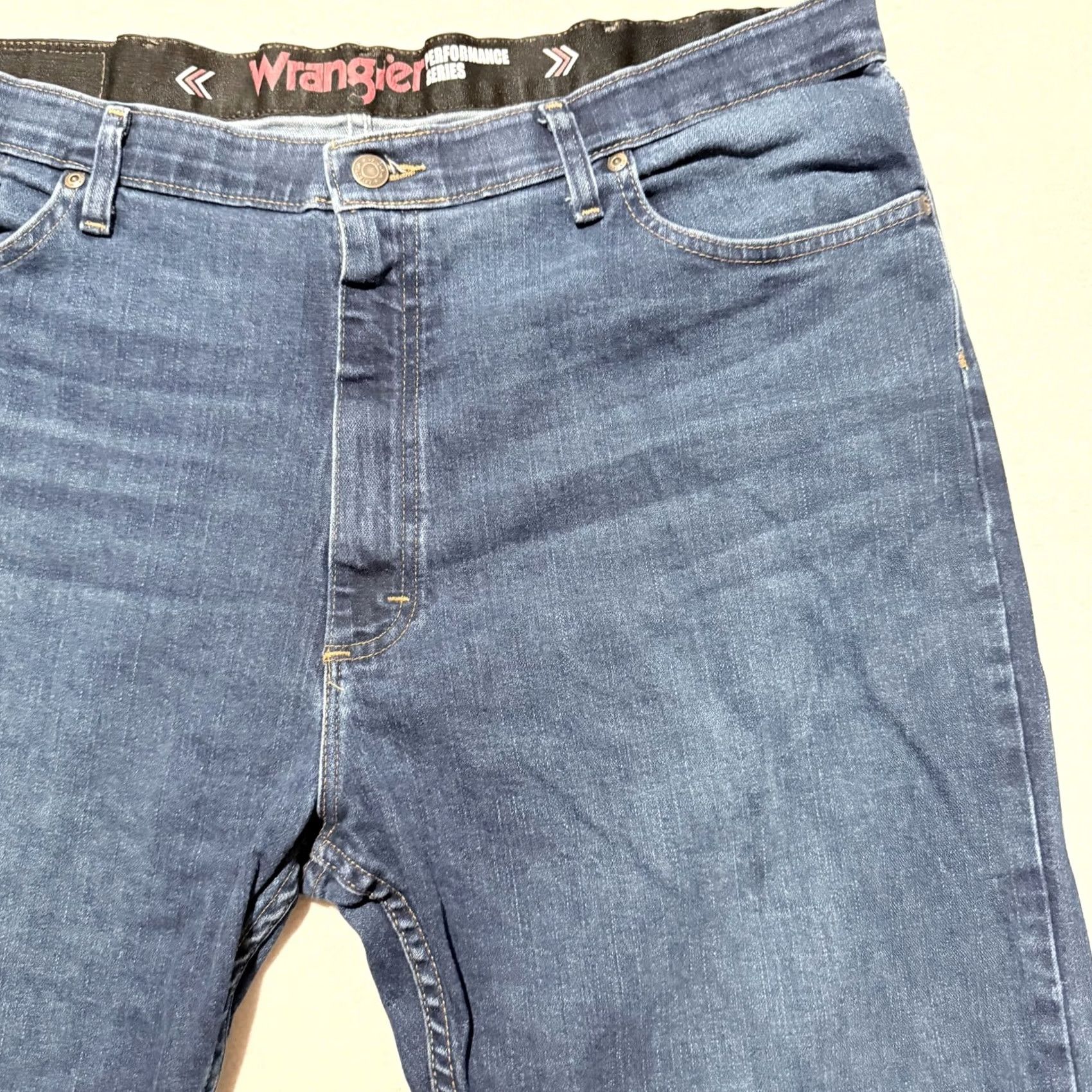 Wrangler Wrangler Authentics Performance Series Denim Jeans Men's Light Stonewash 40x32 Size US 40 / EU 56 - 3 Thumbnail