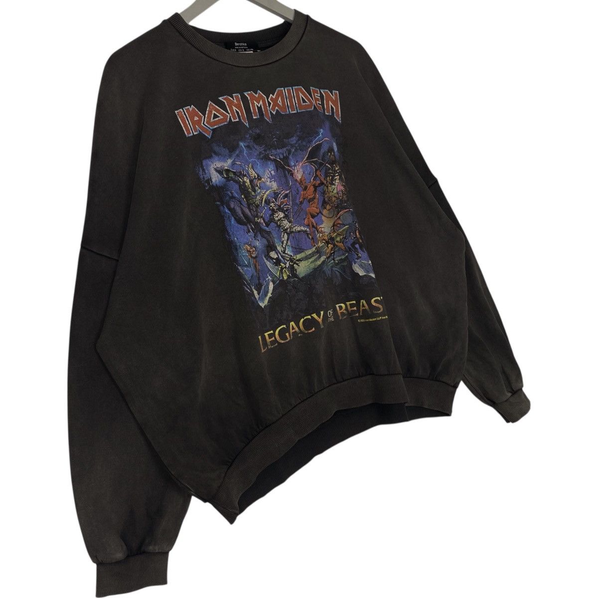 Vintage Vintage Iron Maiden Sweatshirt Crewneck Made In Portugal L Size US L / EU 52-54 / 3 - 3 Thumbnail