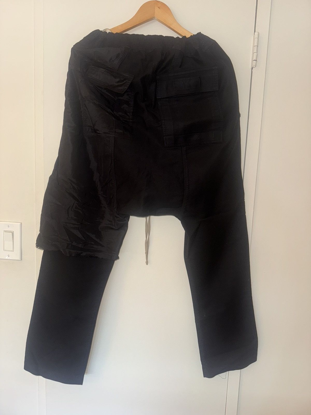 Rick Owens Rick Owens Pants. Drop crotch. Satin accents Size US 34 / EU 50 - 4 Thumbnail