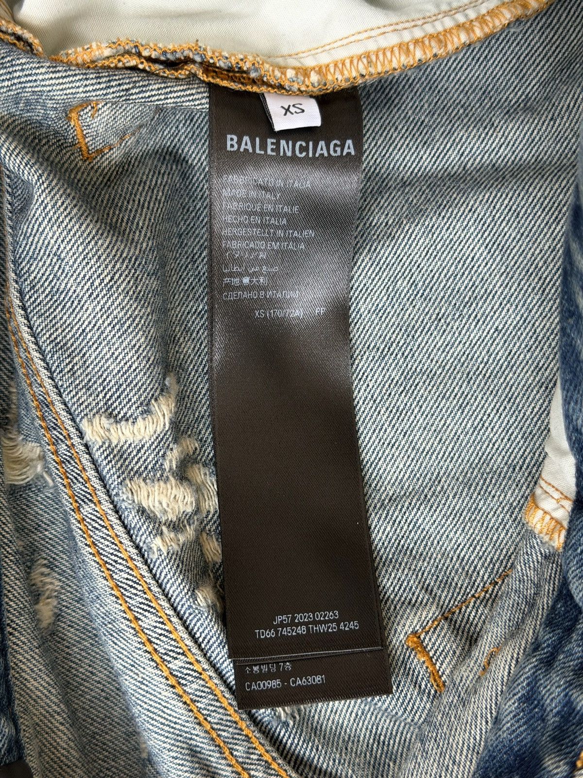 Balenciaga Balenciaga Super Destroyed Baggy Denim Size US 31 - 8 Thumbnail