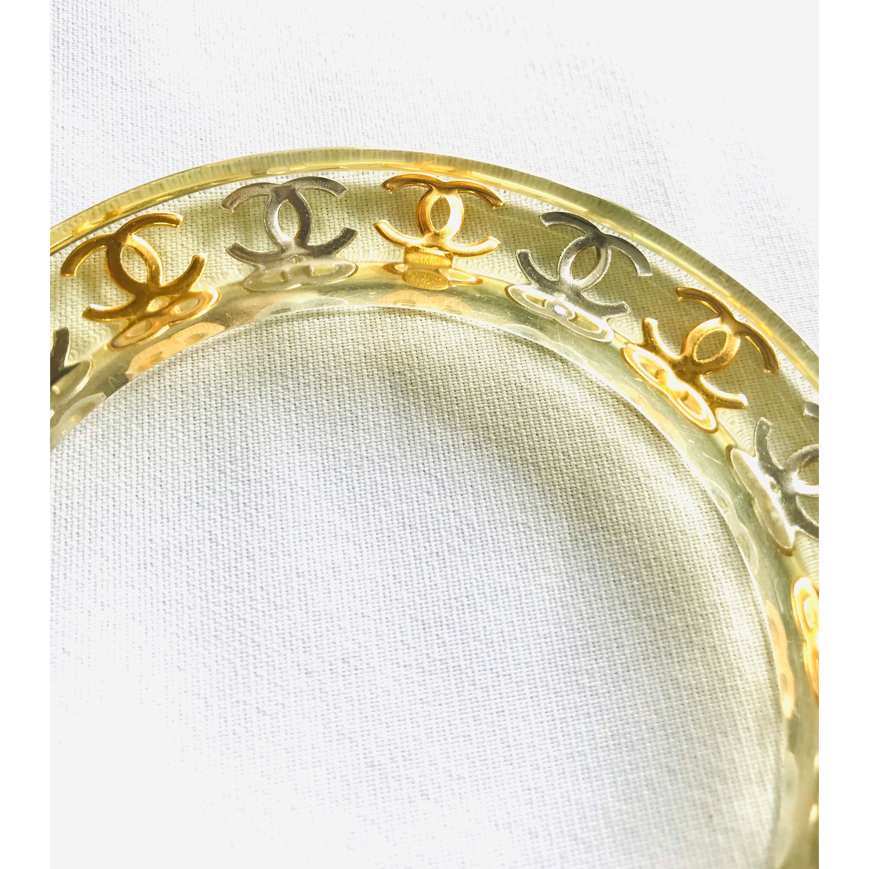 Chanel Vintage CHANEL resin bangle with gold and silver CC Size ONE SIZE - 5 Thumbnail