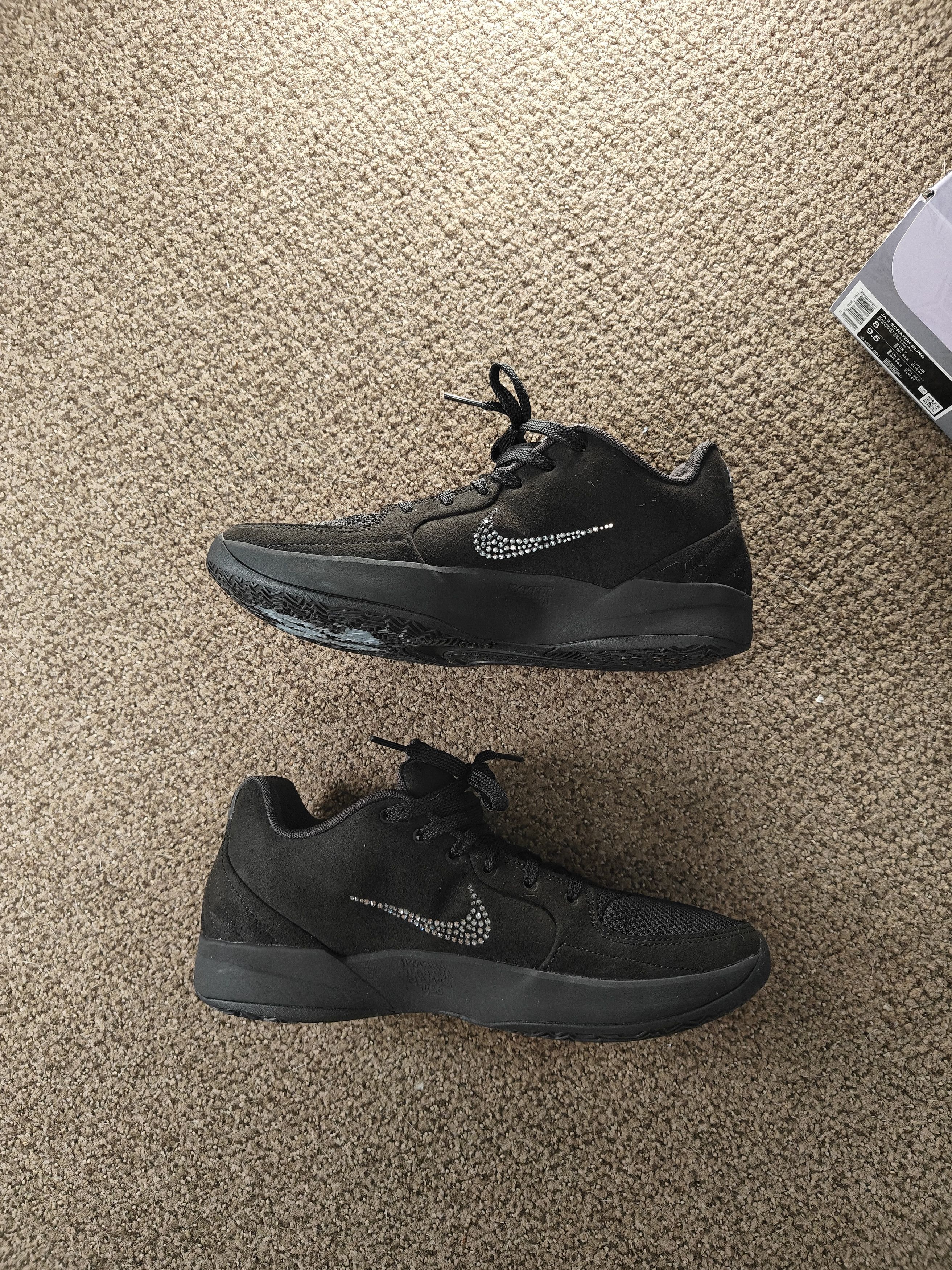 Nike Nike x swarovski ja 2 scratch black label 8m - worn once! Size US 8 / EU 41 - 3 Thumbnail