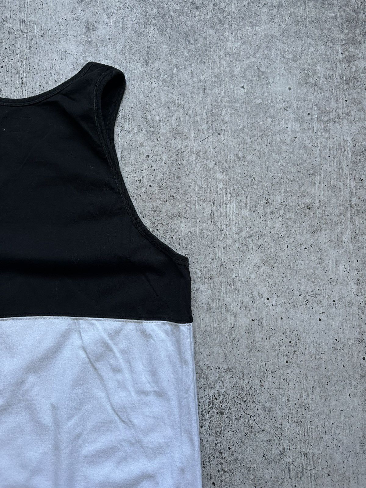 Supreme Supreme Split Tank Top London Paris Size US M / EU 48-50 / 2 - 11 Thumbnail