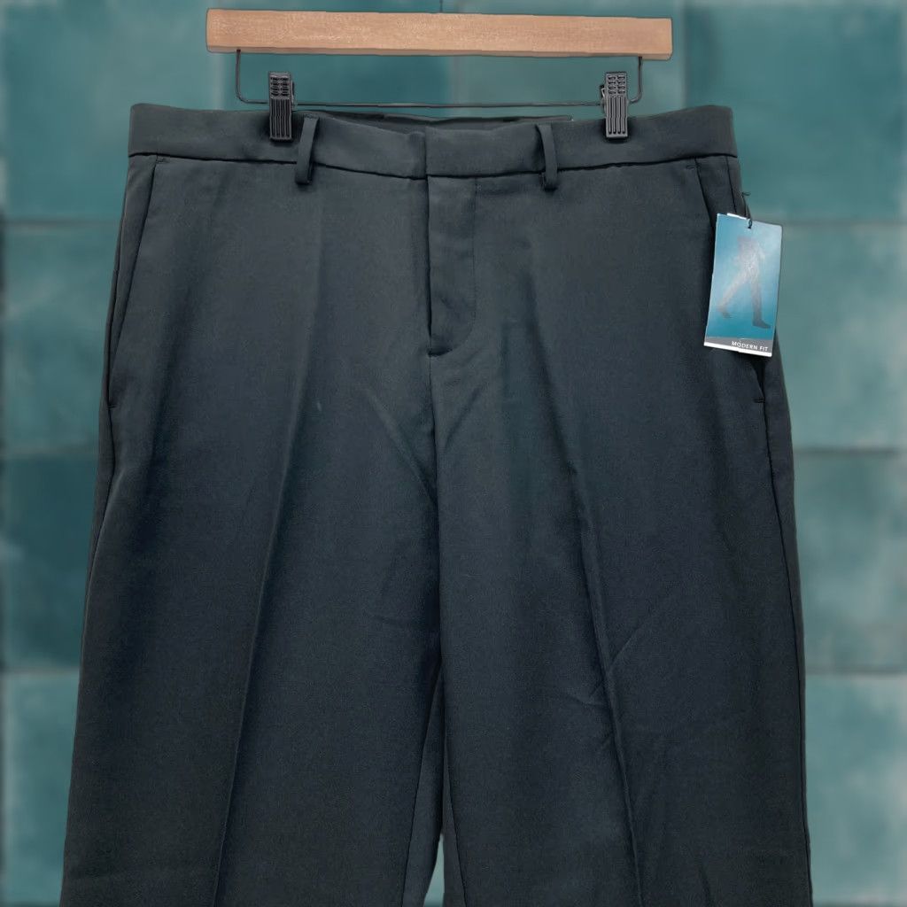 Perry Ellis Perry Ellis Portfolio Essential Dress Pants Mens 34x34 Modern Fit Black Stretch Dress Pants Mens 34 Black Stretch Size US 34 / EU 50 - 1 Thumbnail