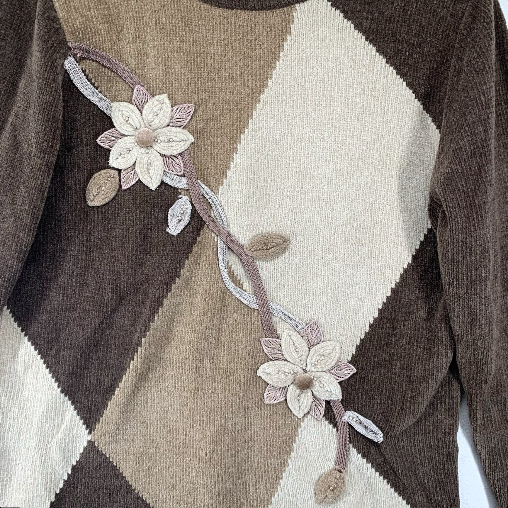 Vintage VINTAGE Jenny Chenille Knit Sweater M Brown Floral Embroidery Beads Cottage 90s Size M / US 6-8 / IT 42-44 - 5 Thumbnail
