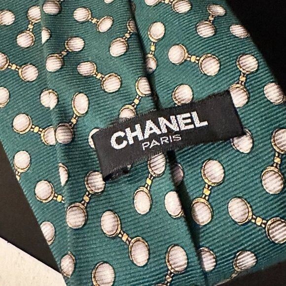 Chanel Chanel Silk Tie Mens Kelly Green Baroque Jewelry Gemstone Pe Size ONE SIZE - 2 Thumbnail