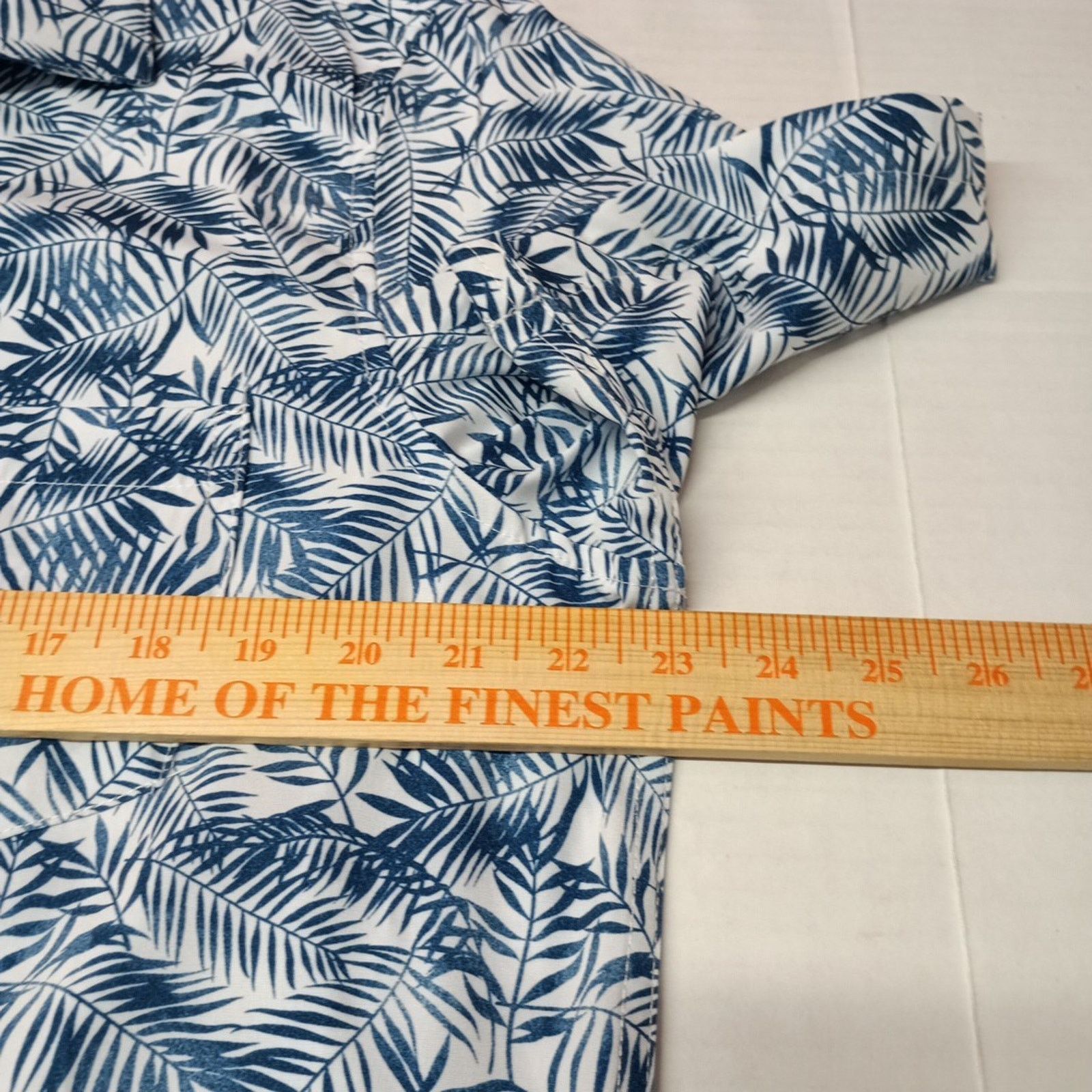 Chaps Chaps Everyday Performance Woven Shirt Men's M Blue Floral Size US M / EU 48-50 / 2 - 5 Thumbnail
