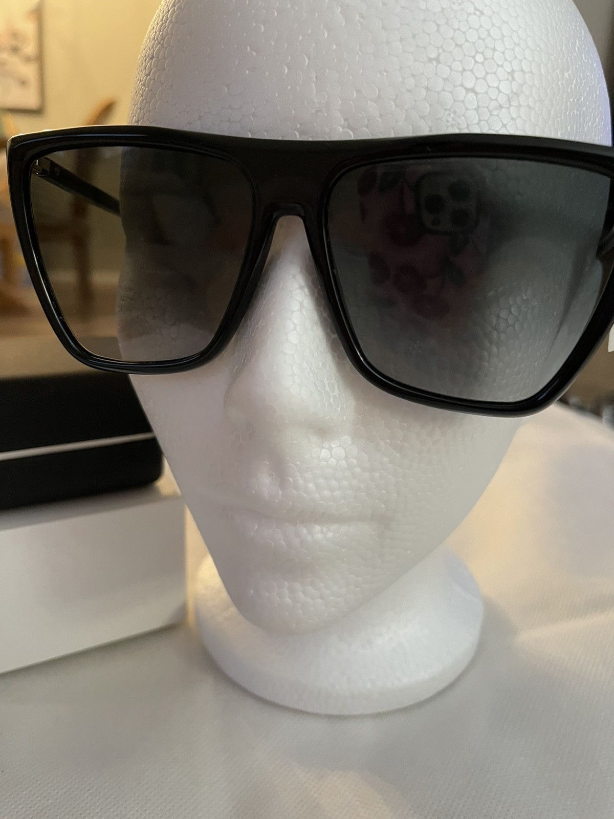 Givenchy Givenchy Oversized SUNGLASSES Size ONE SIZE - 1 Thumbnail