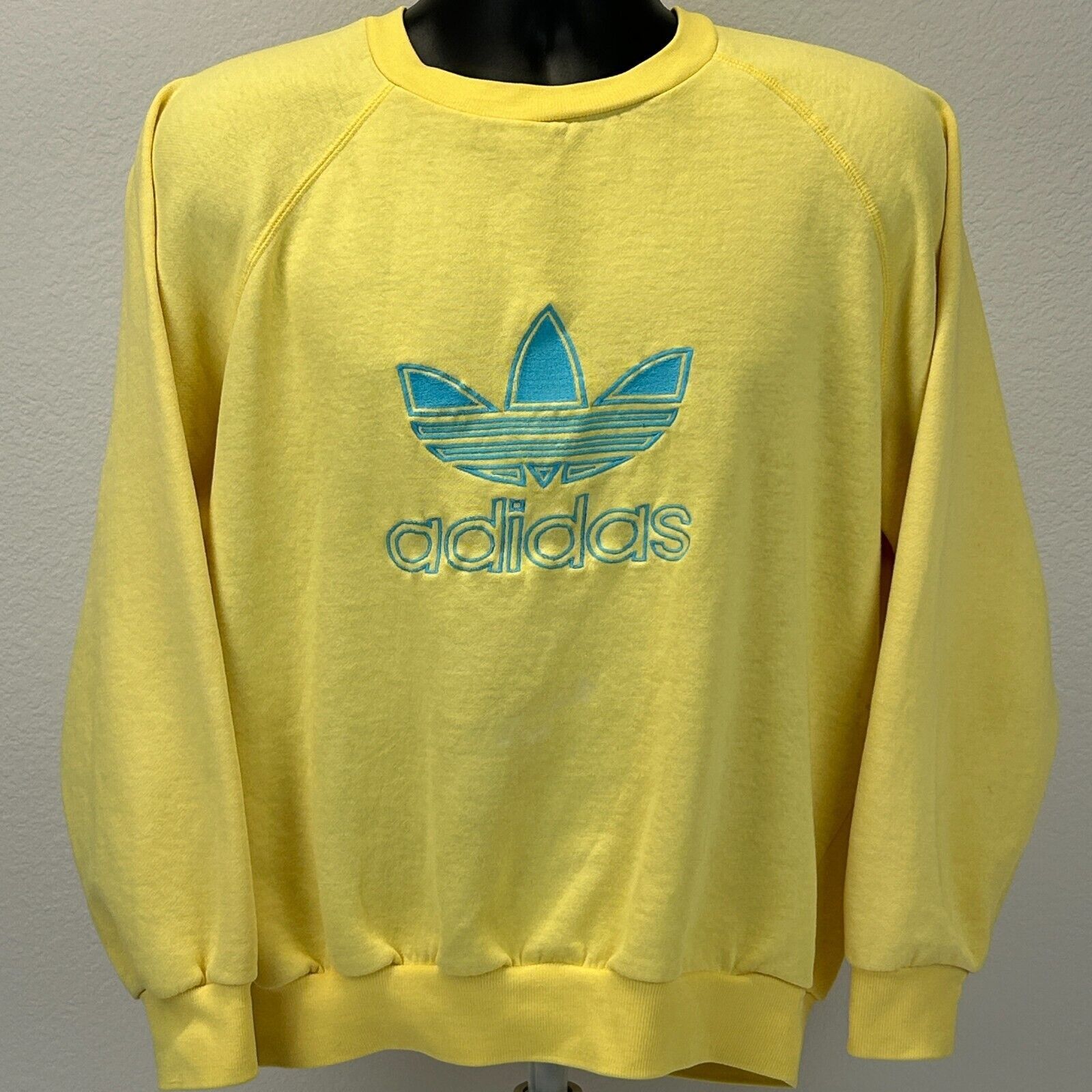 Adidas Vintage 90s Adidas Trefoil Sweatshirt Logo Yellow M Medium Size US M / EU 48-50 / 2 - 2 Thumbnail