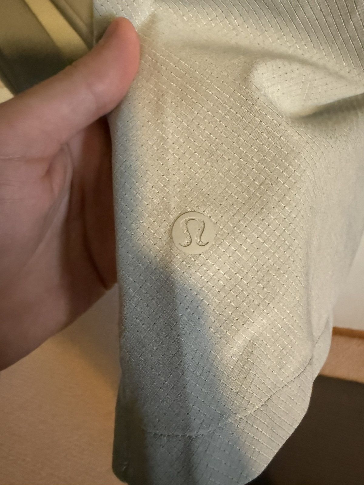 Lululemon Lululemon Woven-Air 1/2 Zip Sz medium Size US M / EU 48-50 / 2 - 8 Thumbnail
