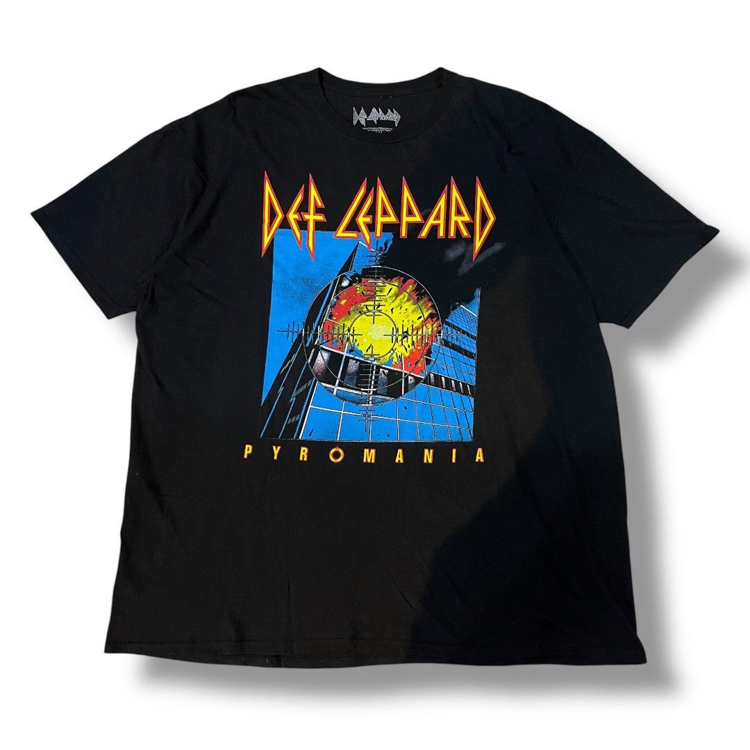 Band Tees Deff Leppard Hysferia Tour Tshirt Size US XXL / EU 58 / 5 - 1 Thumbnail
