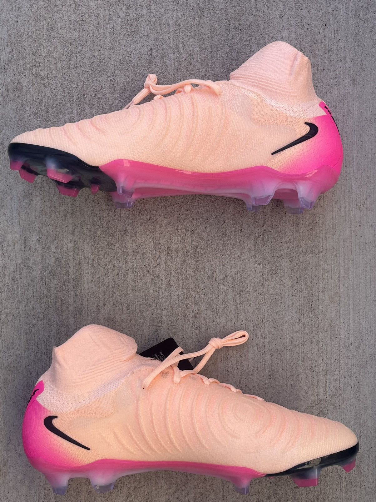 Nike Nike Phantom Luna 2 FG Soccer Cleats (FJ2572-800) Men’s 10.5 Size US 10.5 / EU 43-44 - 4 Thumbnail