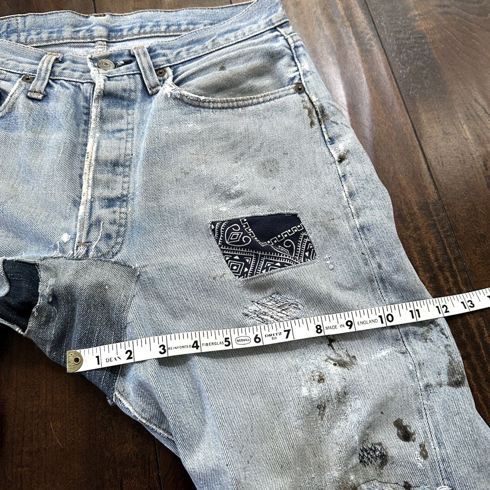 Levi's VINTAGE Levi's Jeans 501 Men's Regular Fit Straight 80s USA Light Wash Denim 28 Inseam Size US 30 / EU 46 - 4 Thumbnail