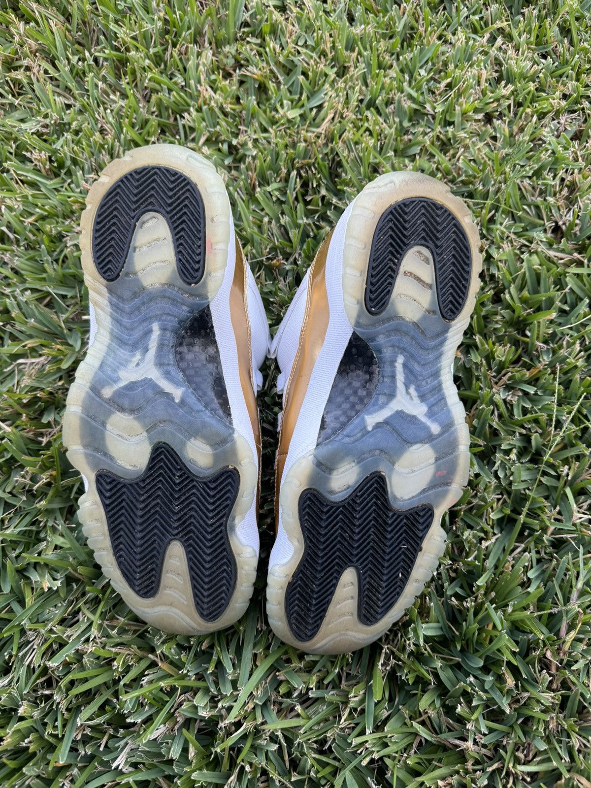 Jordan Brand × Nike Air Jordan Retro 11s “Closing Ceremony” Size US 8.5 / EU 41-42 - 7 Thumbnail