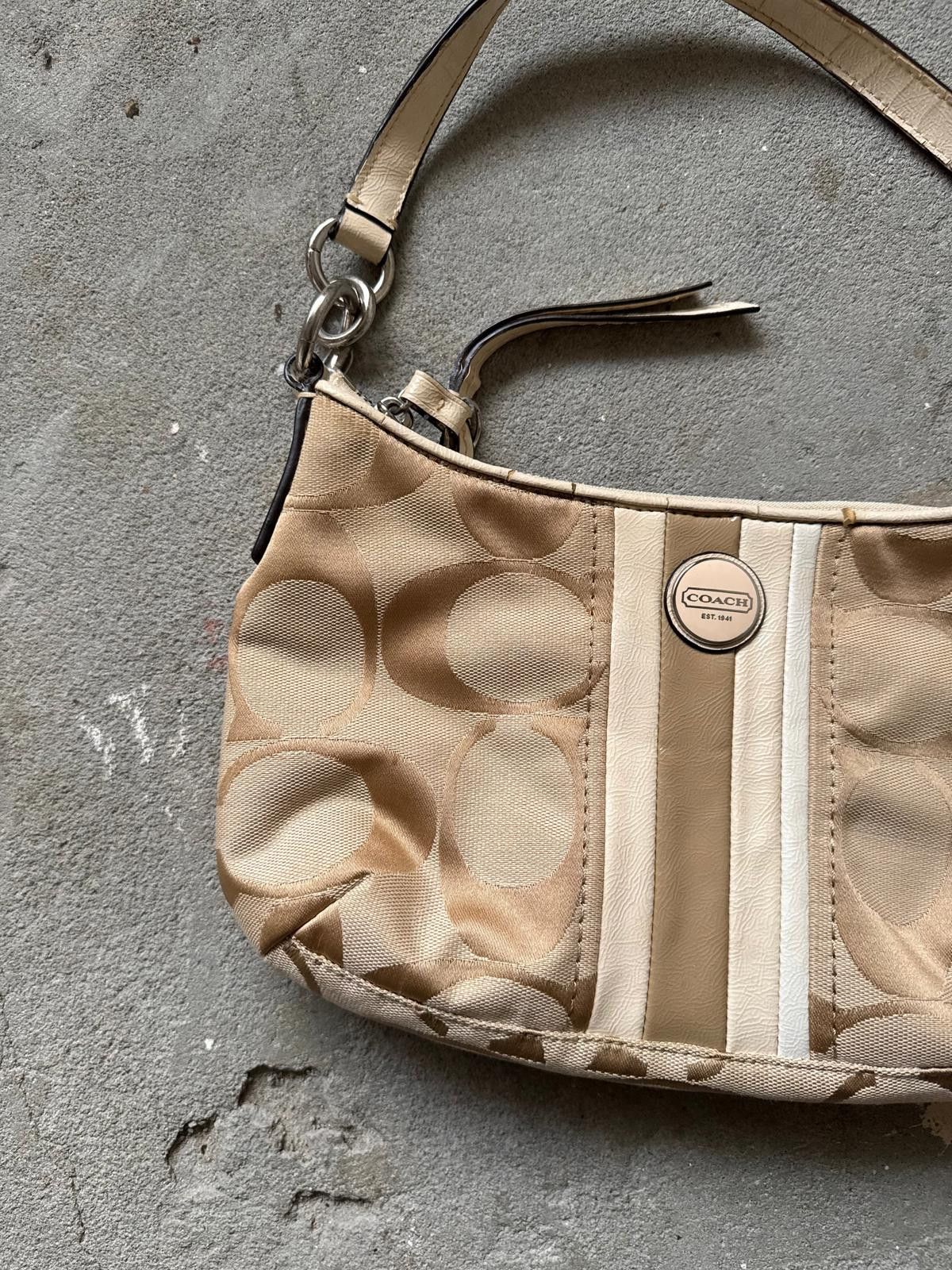 Coach Coach Signature Stripe Shoulder Bag Beige/Cream Size ONE SIZE - 2 Thumbnail