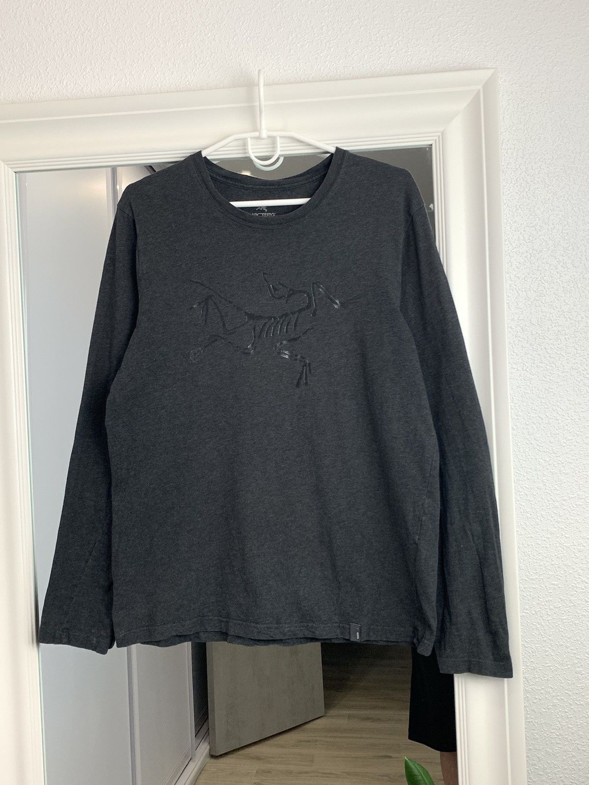 Arc'teryx Arcteryx Black Big Logo Long Sleeve T-Shirt Size:M Size US M / EU 48-50 / 2 - 1 Thumbnail