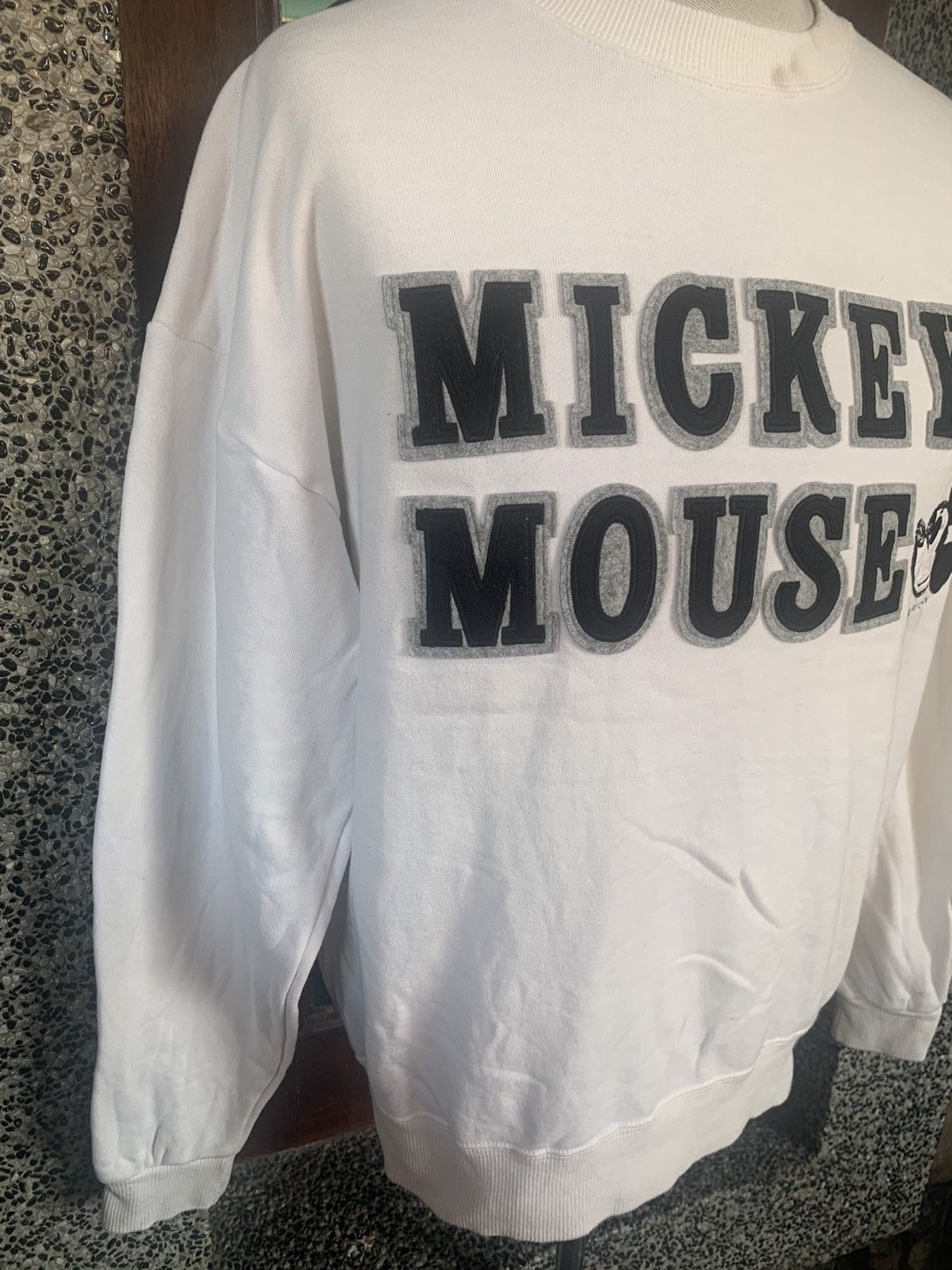 Disney × Mickey Mouse × Vintage Vintage 90s Mickey Mouse Walt Disney Embroidered Sweatshirt Size US M / EU 48-50 / 2 - 5 Thumbnail