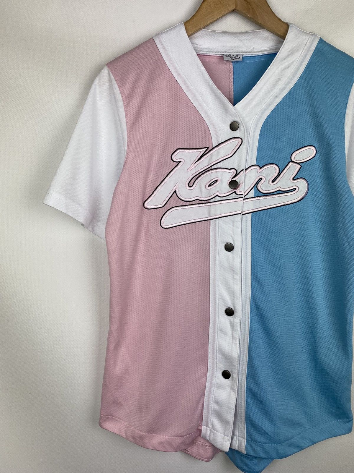 Karl Kani Karl Kani ladies short sleeve big logo jersey shirt size S Size S / US 4 / IT 40 - 2 Thumbnail