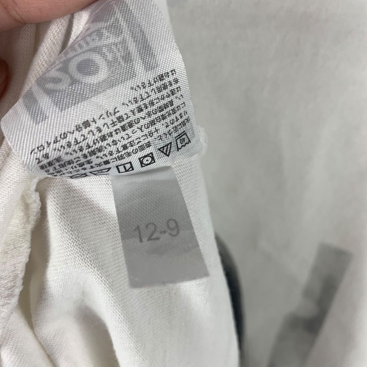 Uniqlo THE DEVILS WEARS PRADA Movie tee shirt Size US XL / EU 56 / 4 - 12 Thumbnail