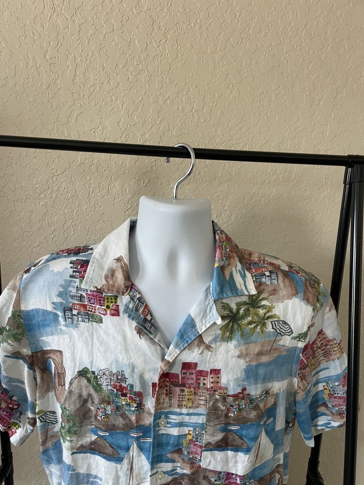 Brooks Brothers Red Fleece Italian and Greek SS button front shirt Size US S / EU 44-46 / 1 - 2 Thumbnail