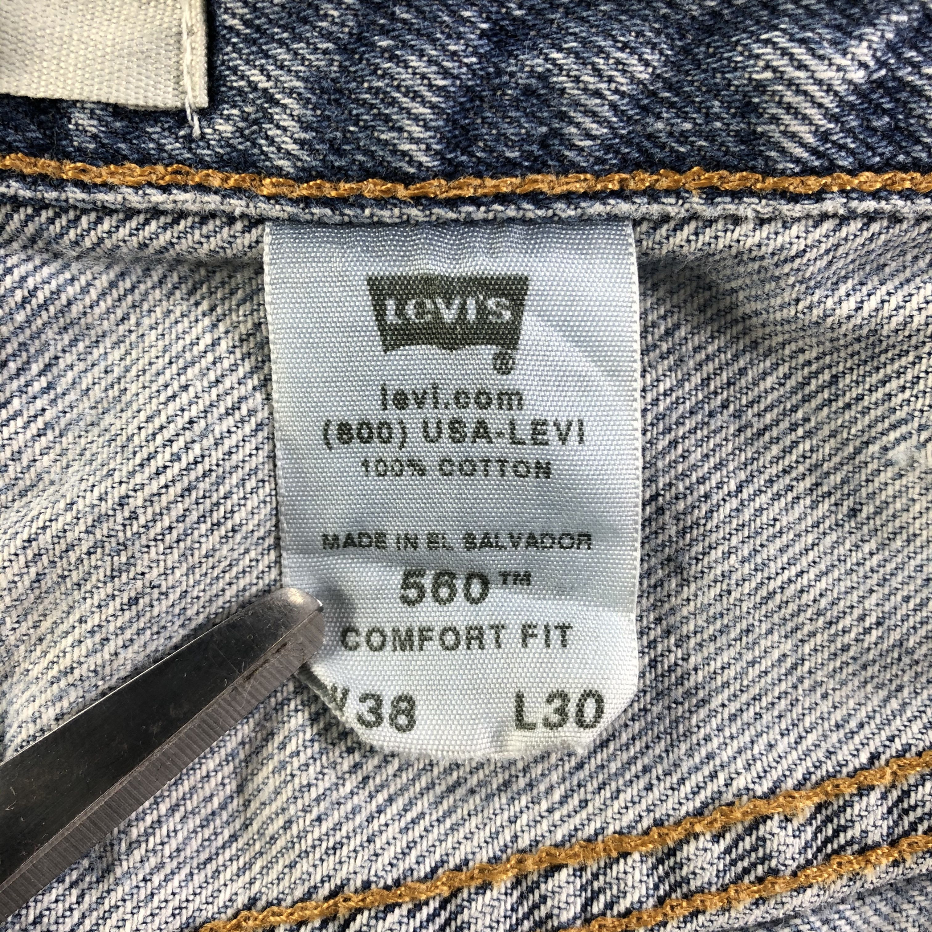 Levi's Vintage Levis 560 Jeans-J3366 Size US 37 - 12 Thumbnail