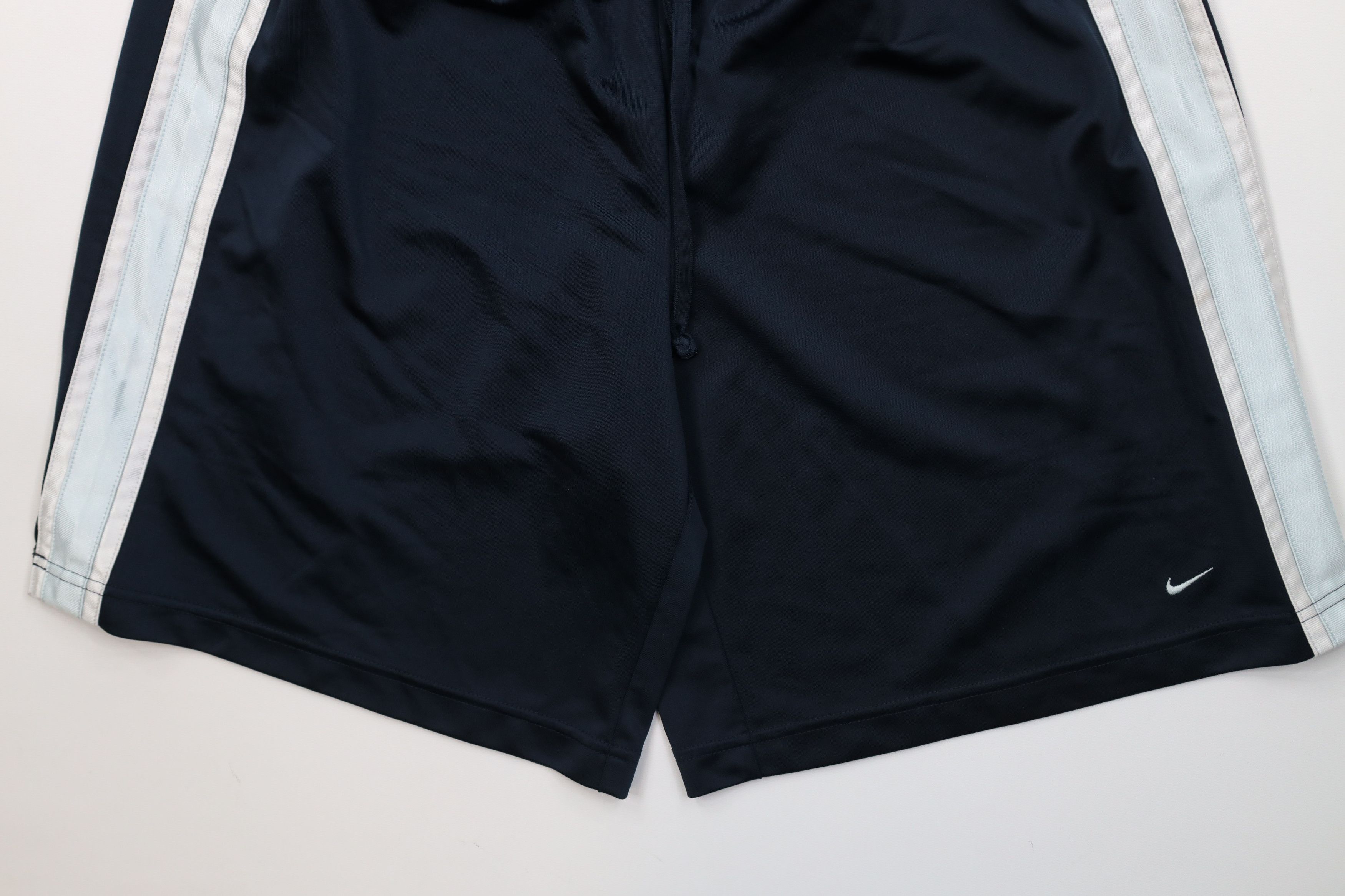 Nike Vintage Y2K Nike Travis Scott Mini Swoosh Basketball Shorts Size 30" / US 8 / IT 44 - 4 Thumbnail