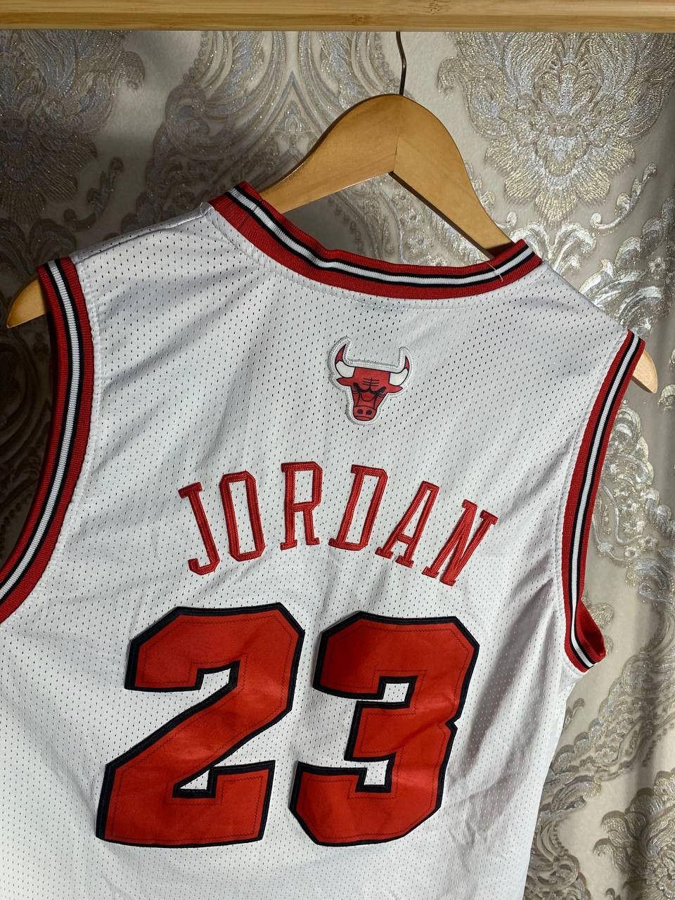 Vintage Very Rare Nike NBA Chicago Bulls Jordan 23 Retro Jersey Y2K Size US L / EU 52-54 / 3 - 7 Thumbnail