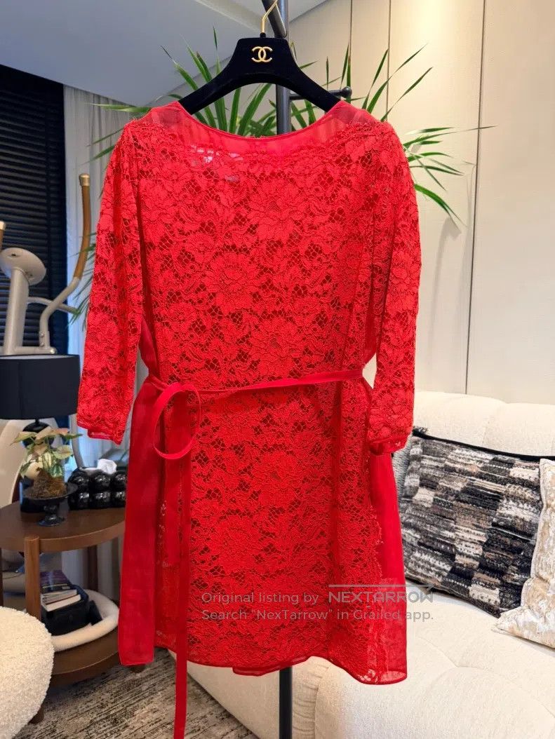 Valentino Valentino Red lace dress Size S / US 4 / IT 40 - 2 Thumbnail
