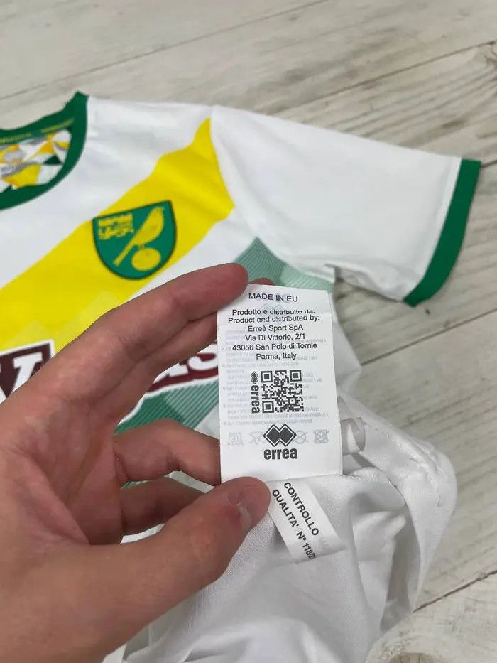 Errea NORWICH CITY 2018 2019 Jordan Rhodes #11 AWAY SHIRT JERSEY Size US M / EU 48-50 / 2 - 15 Thumbnail
