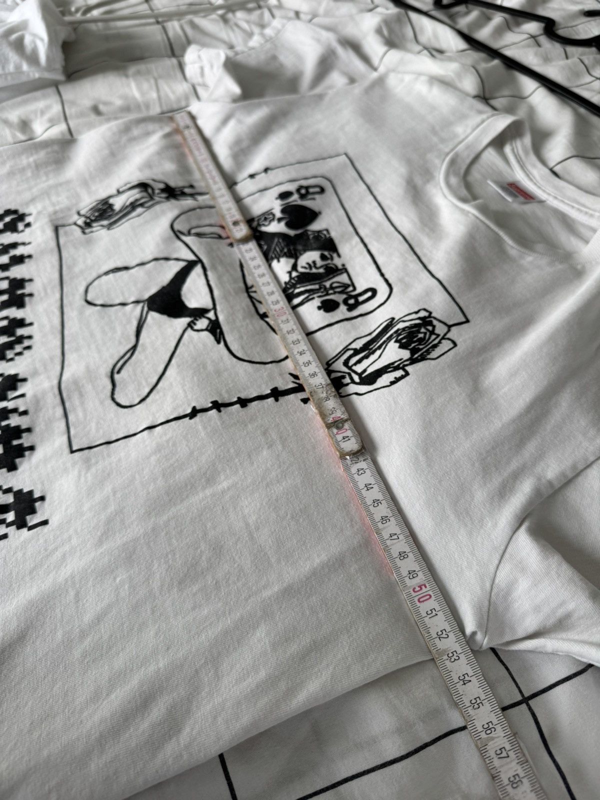 Supreme Supreme Queen Tee Size US M / EU 48-50 / 2 - 17 Thumbnail